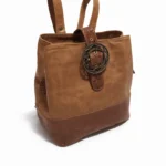 Mochila Beatriz - Suela Detalles Chocolate Brilloso