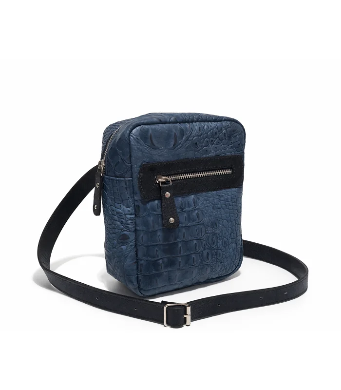 morral-chico-unisex-azul-estilo-croco-1.webp Morral chico unisex - azul estilo croco - Image 1